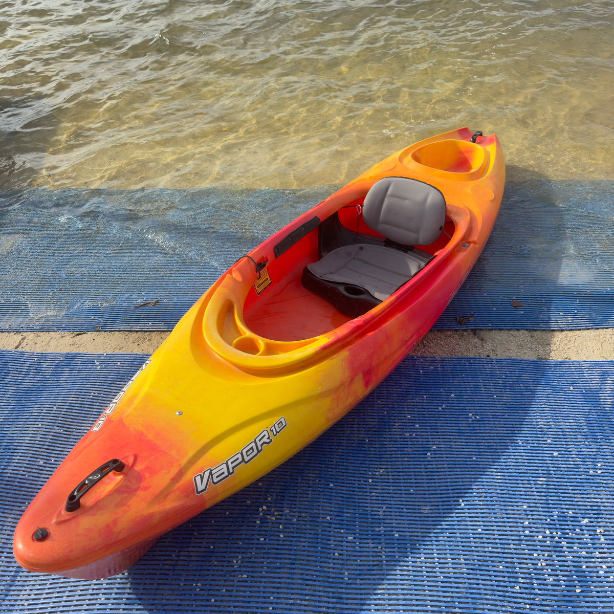 Old Town Vapor Kayak (Used)